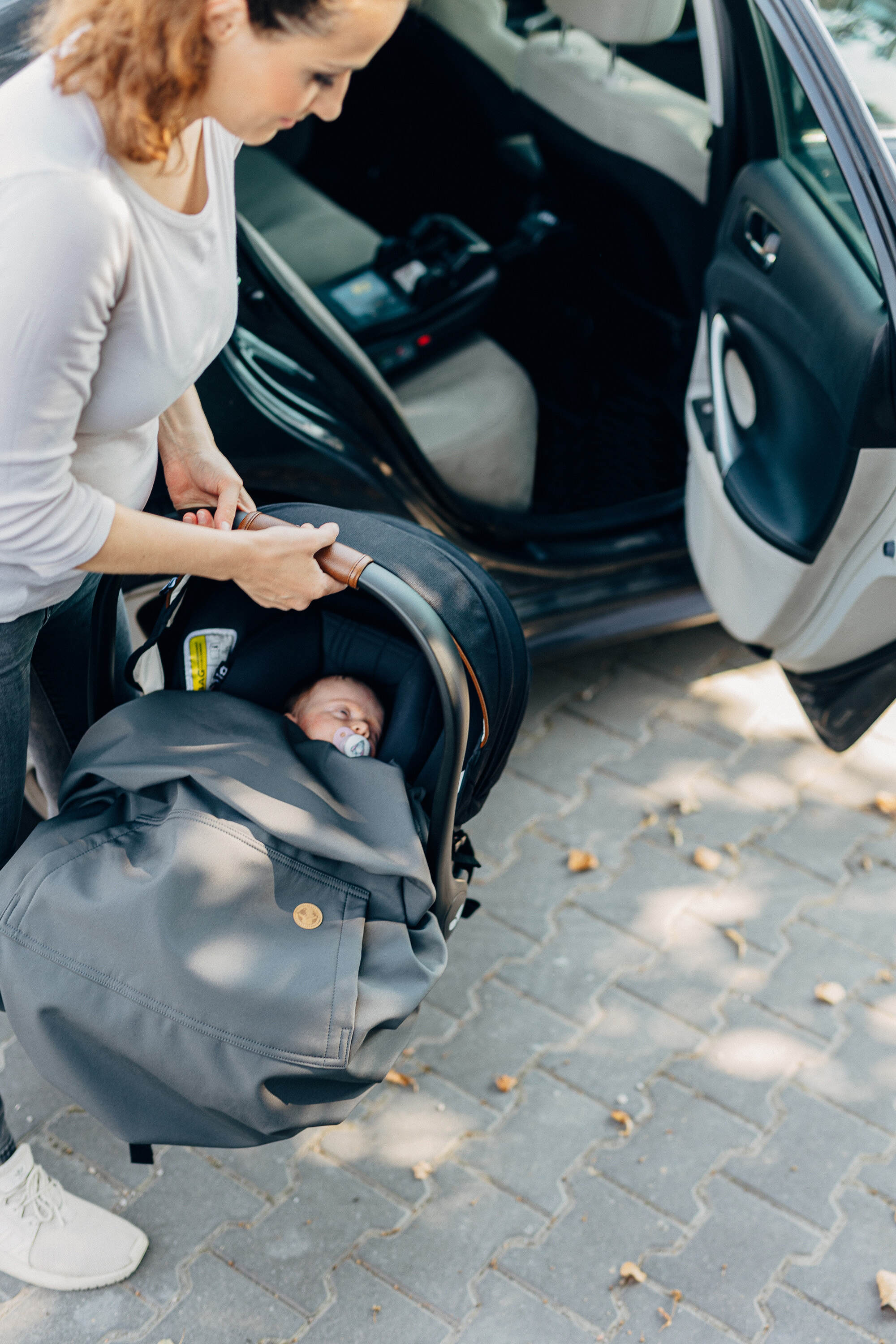 Babywearing Cover - Image 6