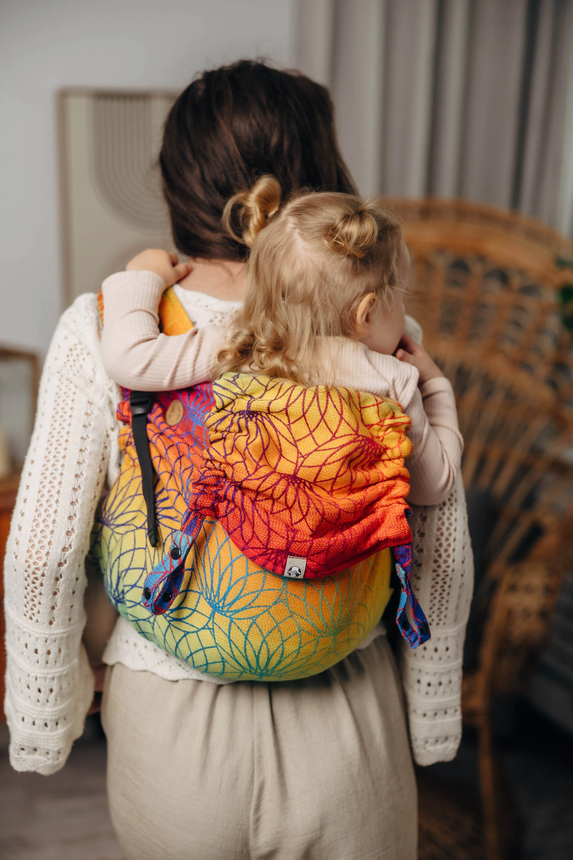 Onbuhimo PRO - Preschool, Rainbow Lotus - Image 4