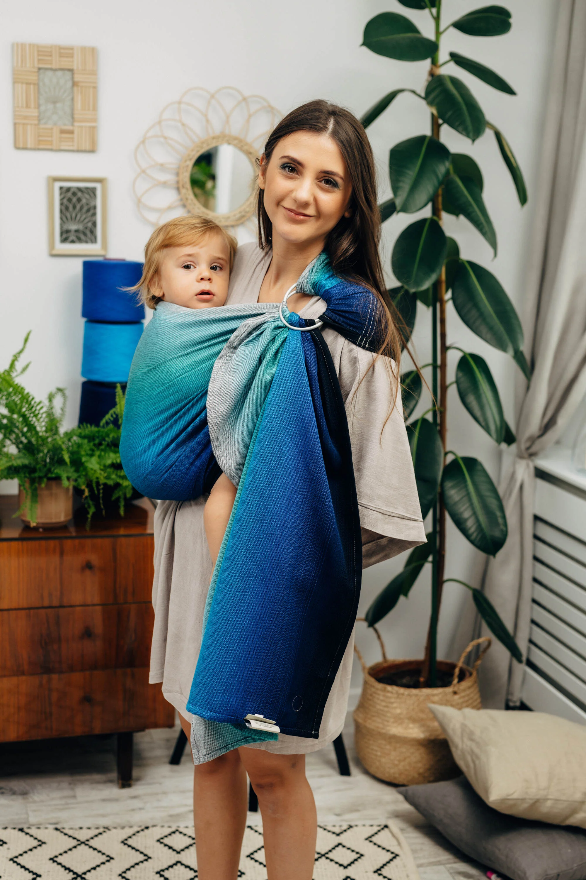 Ring Sling, Airglow, Gathered shoulder - Image 4