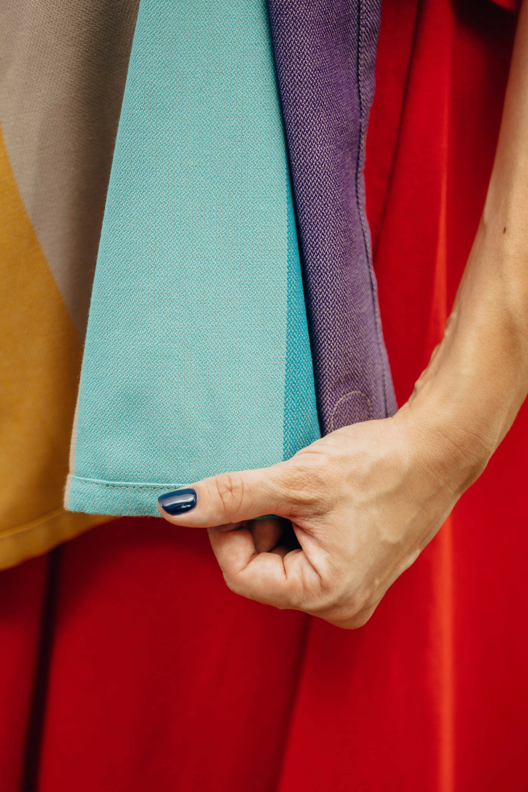 Ring Sling, Pastels, Gathered shoulder - Image 7