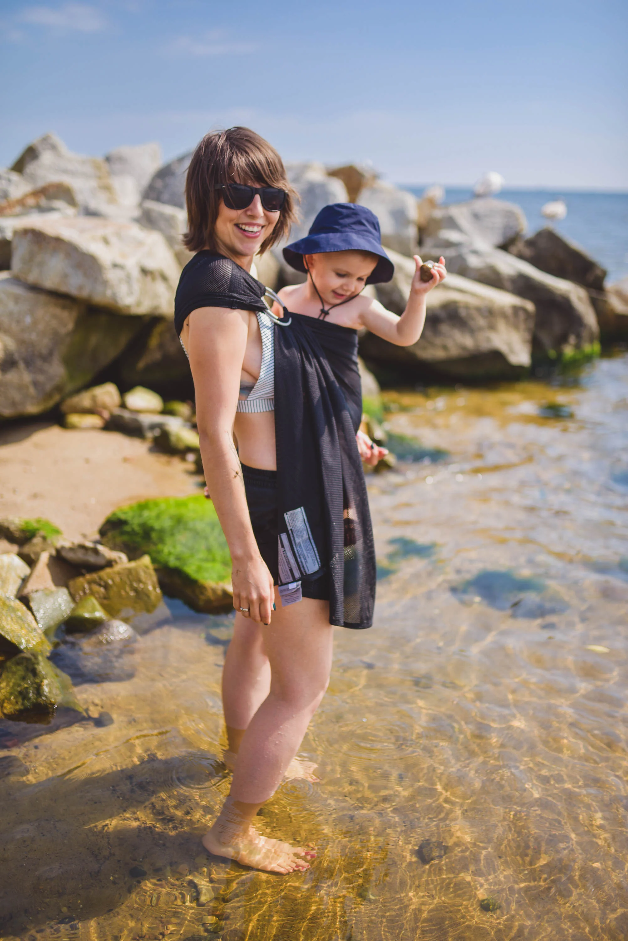 Water Ring Sling, Black, Gathered shoulder - Image 9